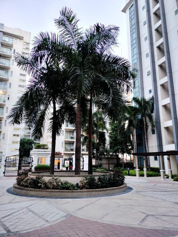 Rqui Condotel Newport Pasay Exterior foto